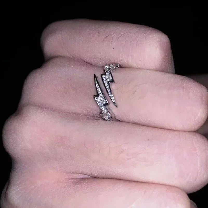 anillo  Silver Color Lightning y flor de camelia Adjustable