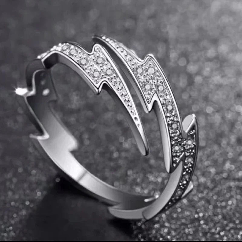 anillo  Silver Color Lightning y flor de camelia Adjustable